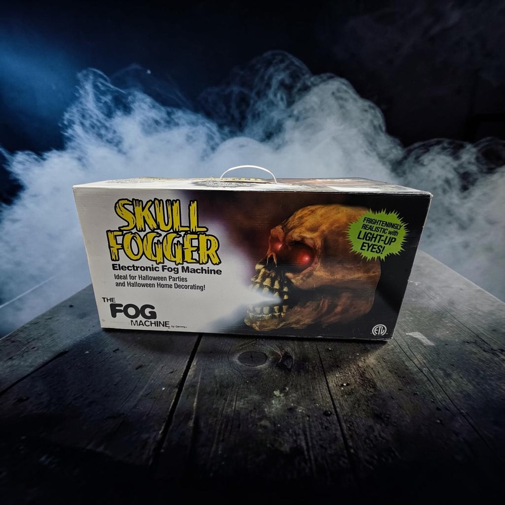 VTG 2001 GEMMY "SKULL FOGGER" The Fog Machine Model F-80HB -RED EYES Extra Timer